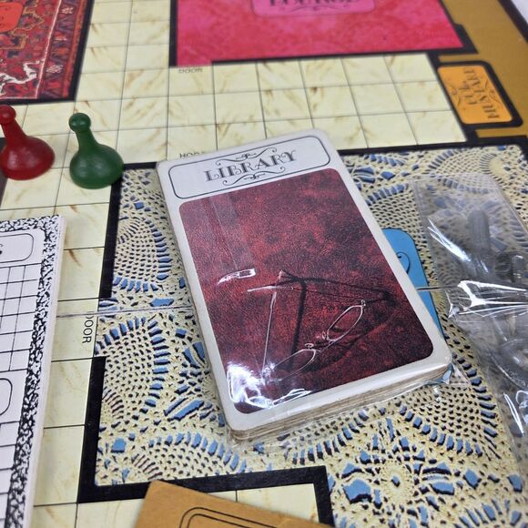 Vintage 1972 Clue Parker Brothers Detective Game Complete Original Contents - Picture 12 of 16